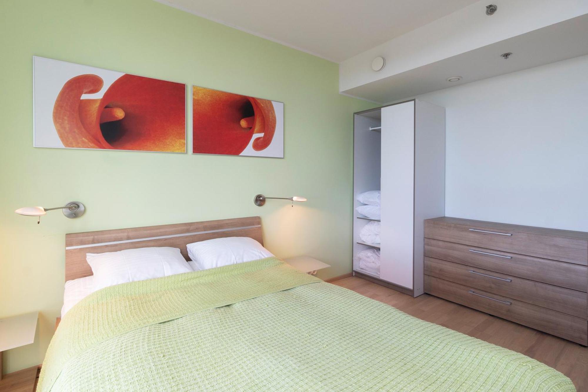 Revalia Fahle Airport Bus-Station Apartments With Best Views Ngoại thất bức ảnh
